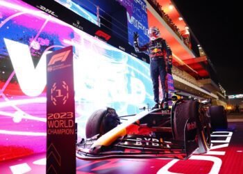 F1 Max Verstappen dành chức Vô địch thế giới lần thứ 3
