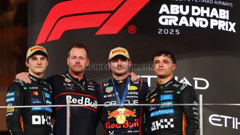 Podium tại Abu Dhabi 2025